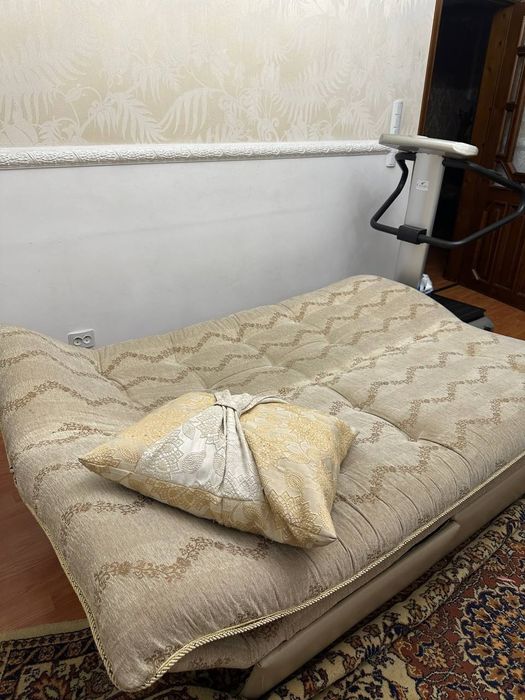 Продам диван и кресла трансформеры