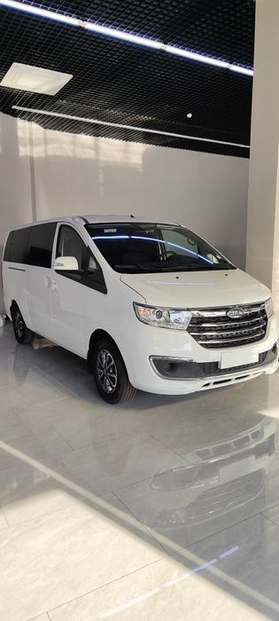 Минивэн JAC M3 plus