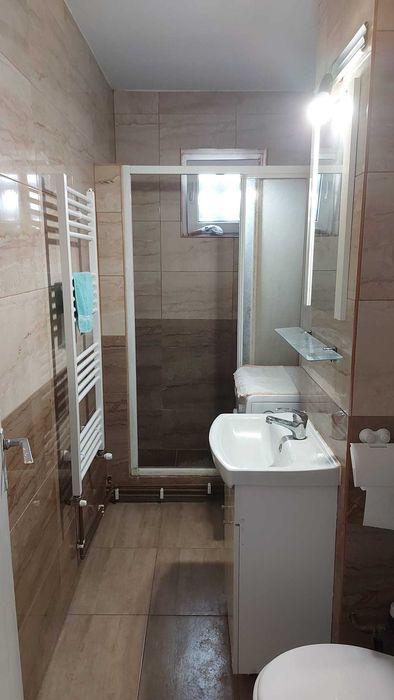 Apartament 2 camere - de inchiriat