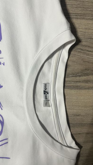 Продам футболку р 44