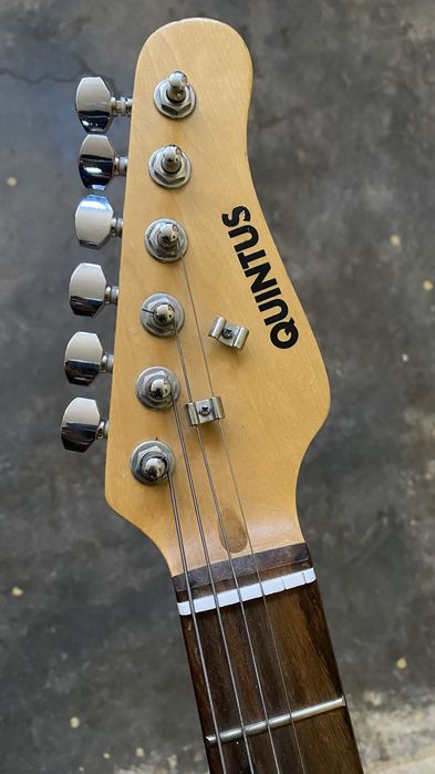 Электронный гитара Quintus