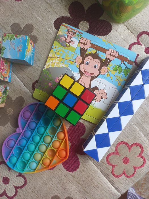 Игрушки,  развивашки, мозайка, кубики