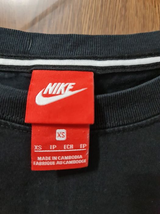 Top/tricou  negru Nike