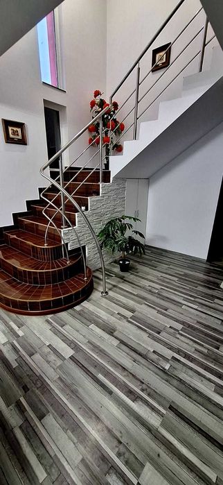 Casa curte gradina
