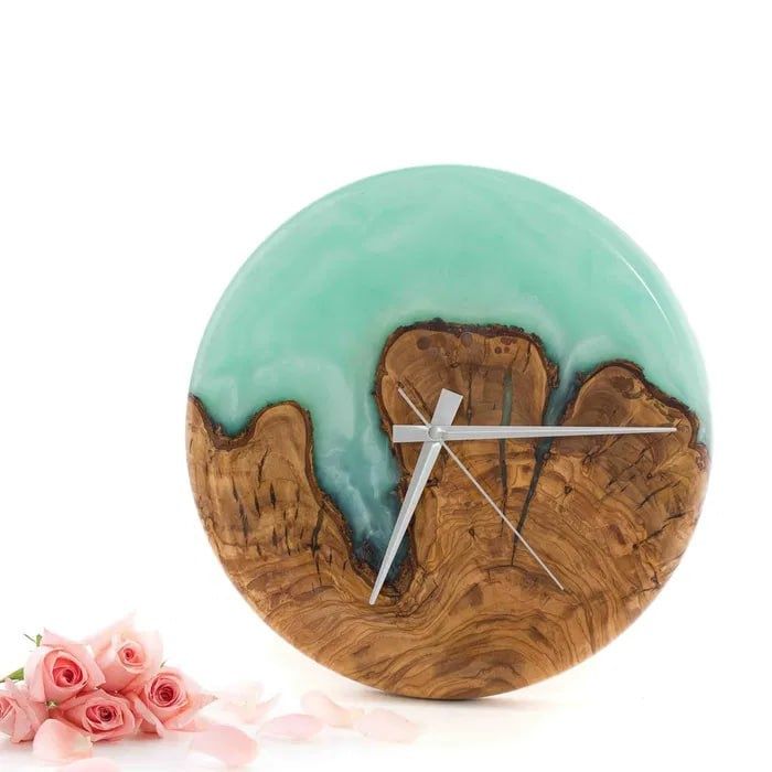 Настольные часы BIOSY из дерева и эпоксидной смолы