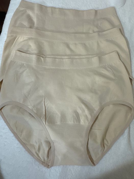 Дамски бикини формиращо бельо