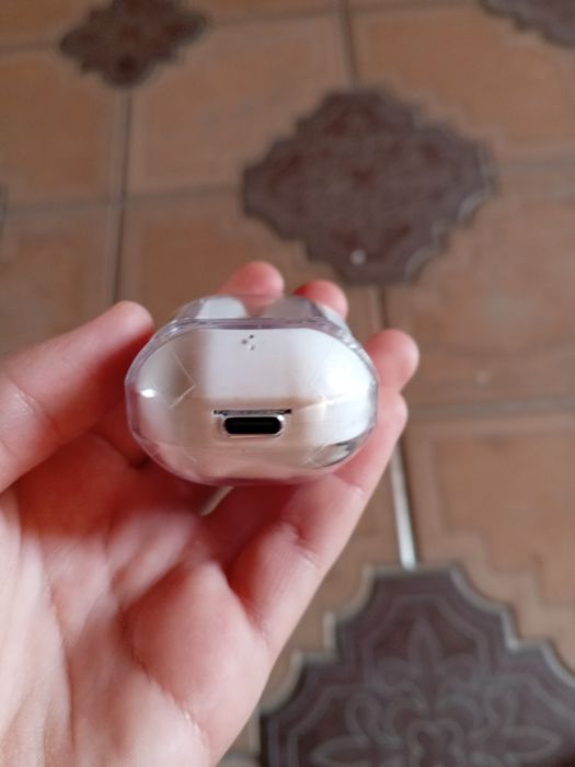 Airpods sotilyapti