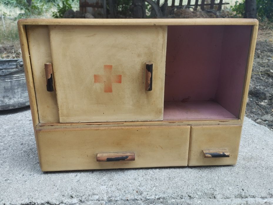 Аптечка от  соца