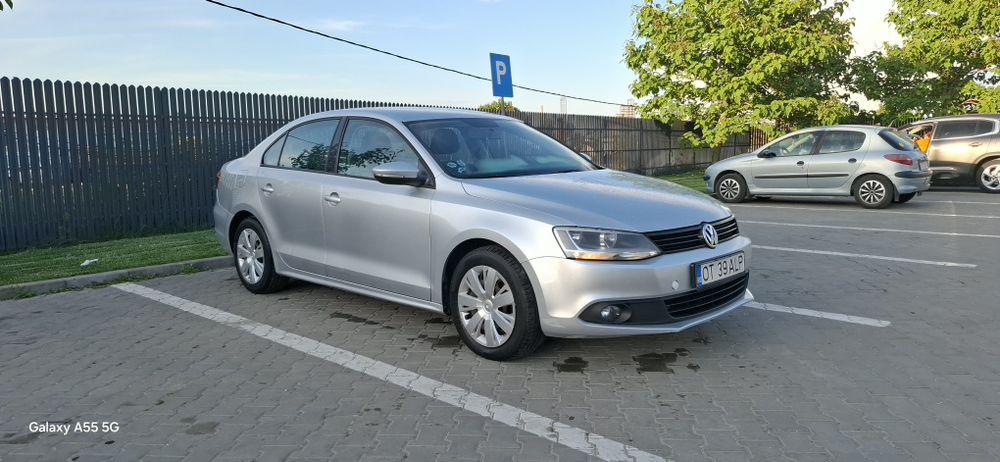 Vw   Jetta    an 2012