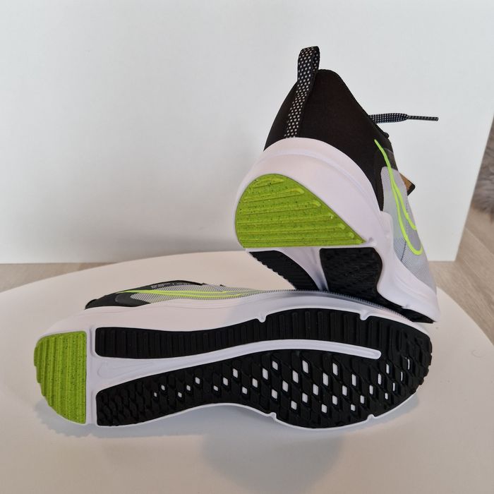 Nike Downshifter 12