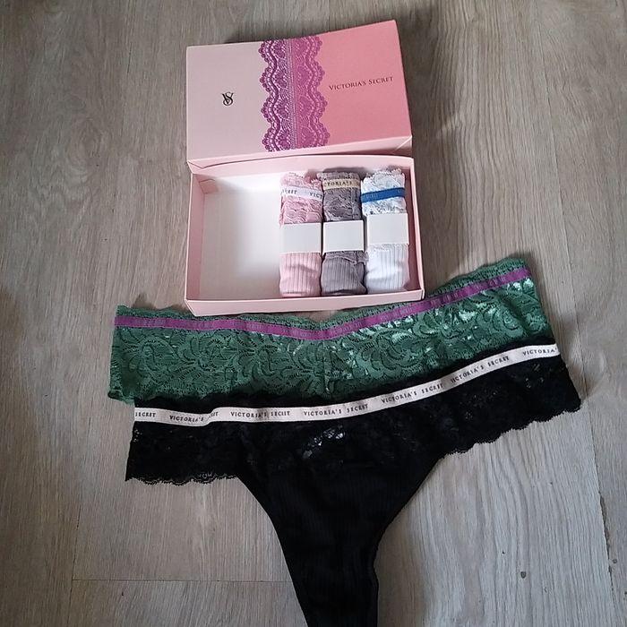 Victoria s Secret