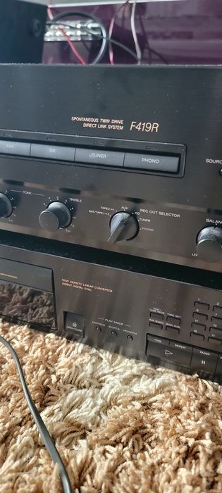 Sony  усилвател .
