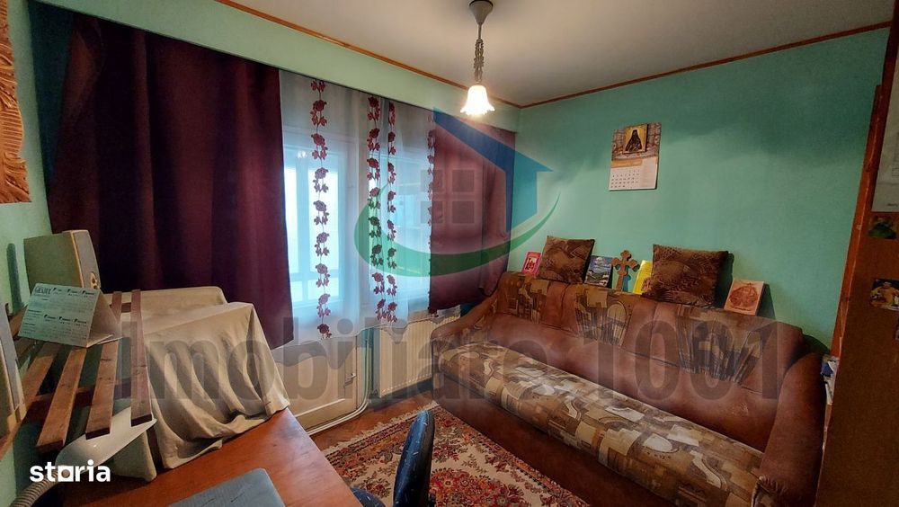 Apartament 4 camere, Republicii, etaj 1, garaj și boxa, zona Canal 7