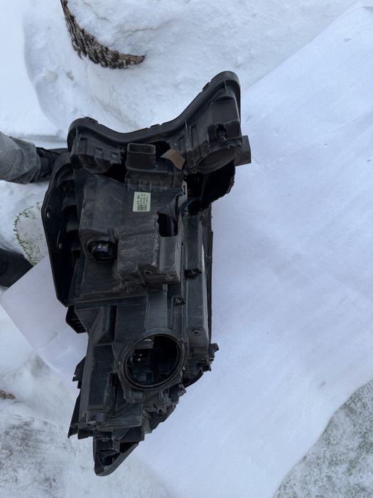 Фара Соренто 2022г MQ4