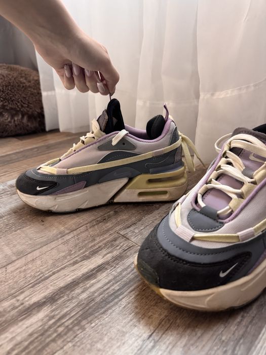 Nike Air Max Furyosa маратонки