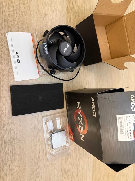 Procesor AMD Ryzen 5 5600X Wrait Stealth