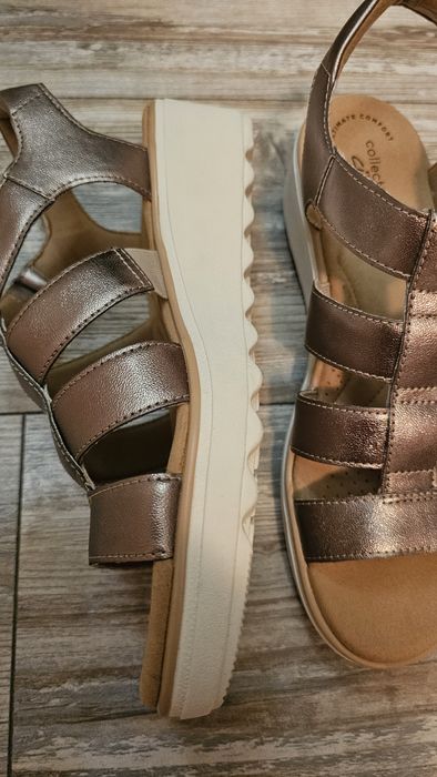 Нови дамски сандали Clarks