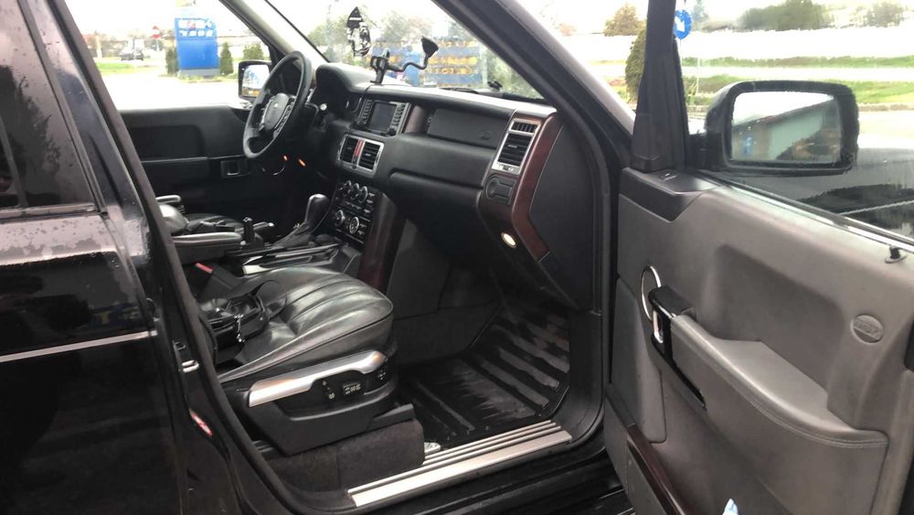 Land Rover Range Rover Vogue AUTOUTILITARA n1 5 locuri