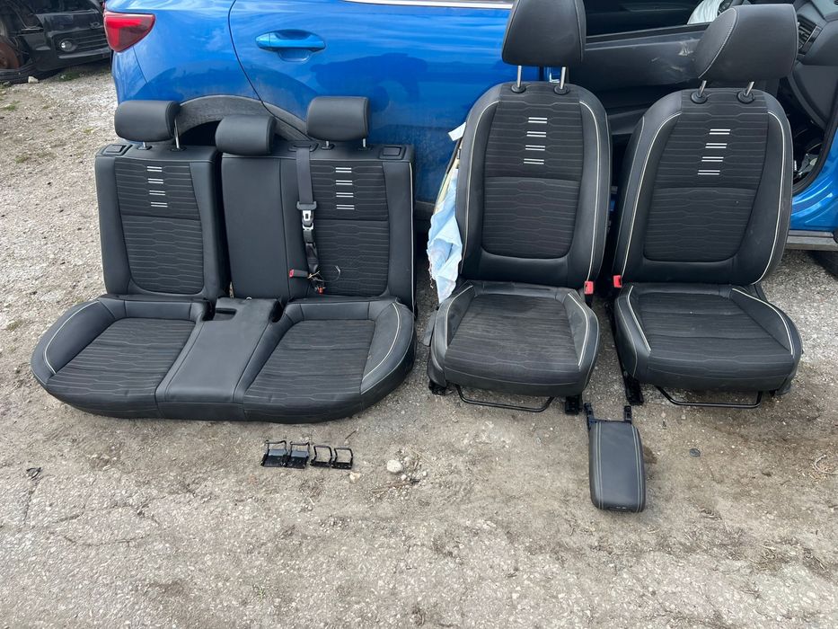 Салон за KIA STONIK кожа+плат подгрев ном 282