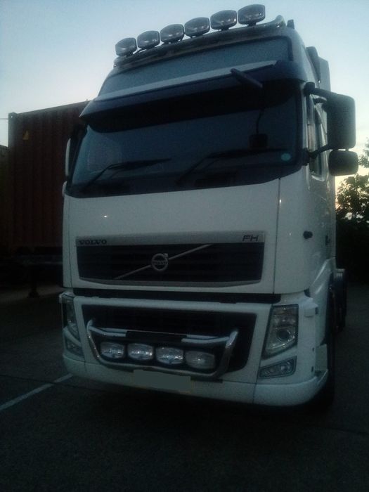 Dezbembrez volvo, cabina volvo