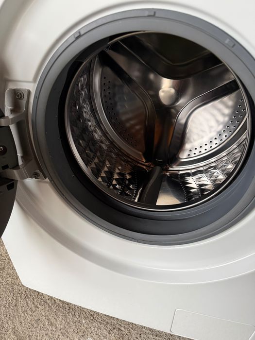 пералня Samsung WW7EK44205W – отлично състояние