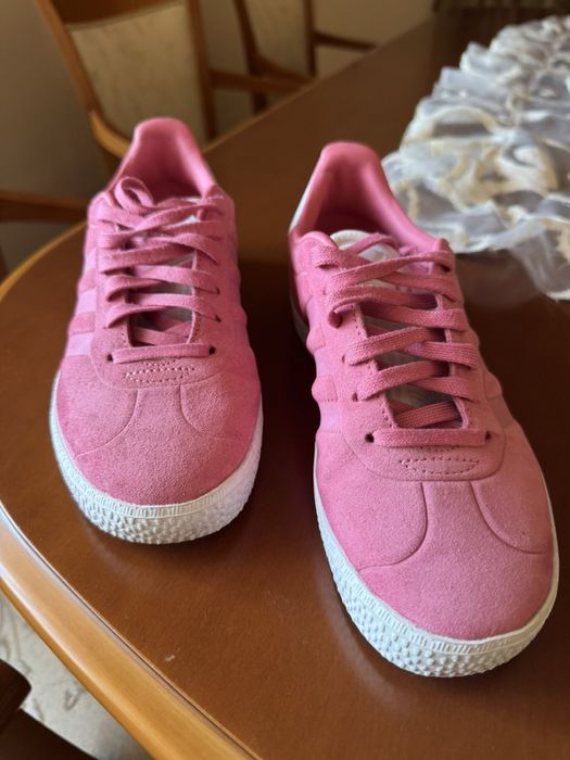 Продавам Adidas Gazele - 33 номер