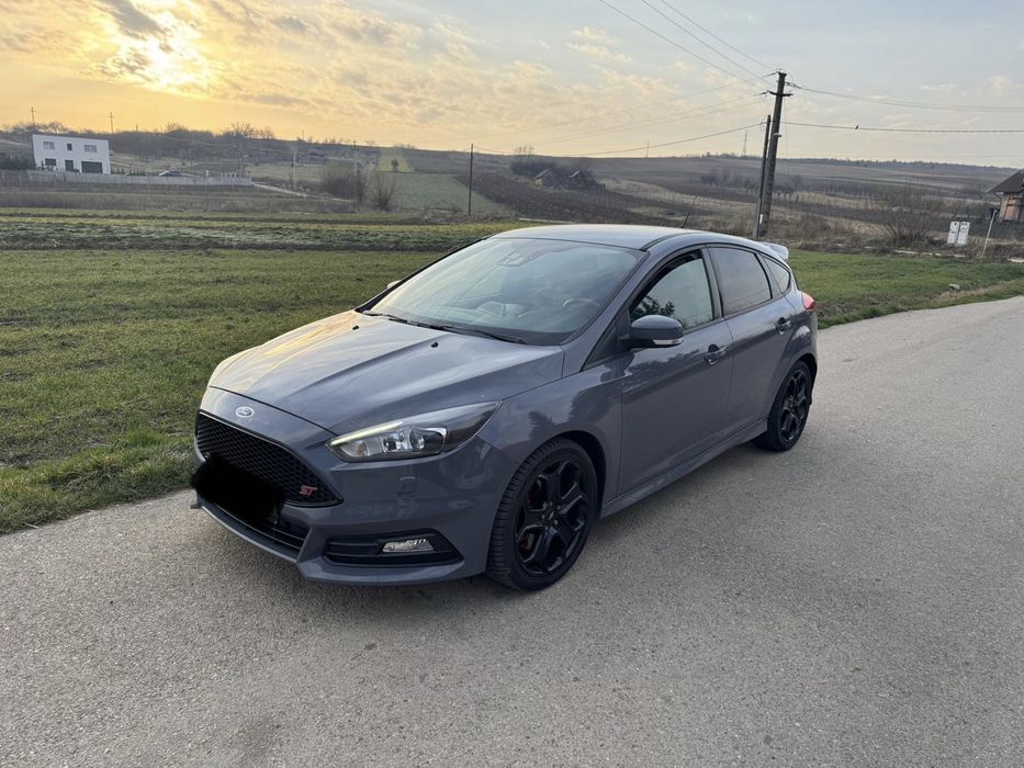 Vând Ford Focus ST Mk3.5