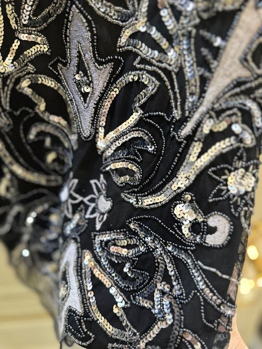 Платье, вышитое, размер xs, новое