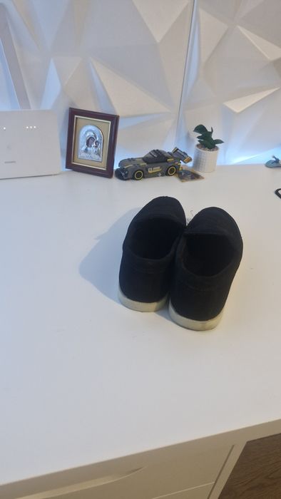 Papuci de vara Reserved,Stare Foare Buna,Negociabil.