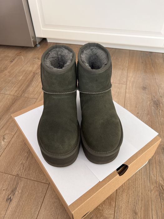 UGG classic mini platform 37