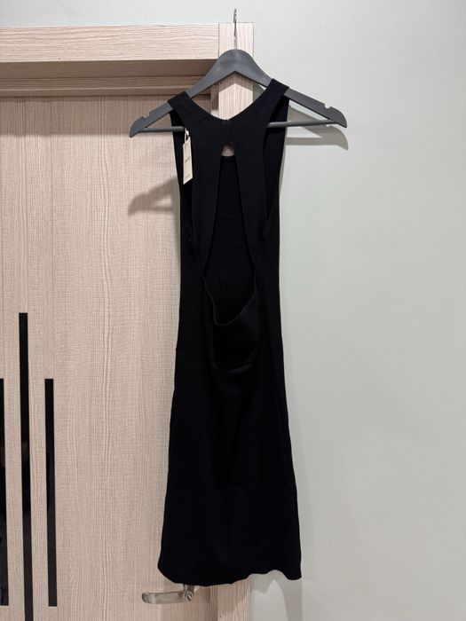 Продам платья Zara Mango