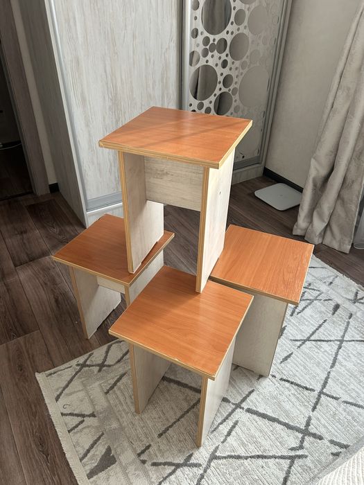 Продам набор стульев 4шт.