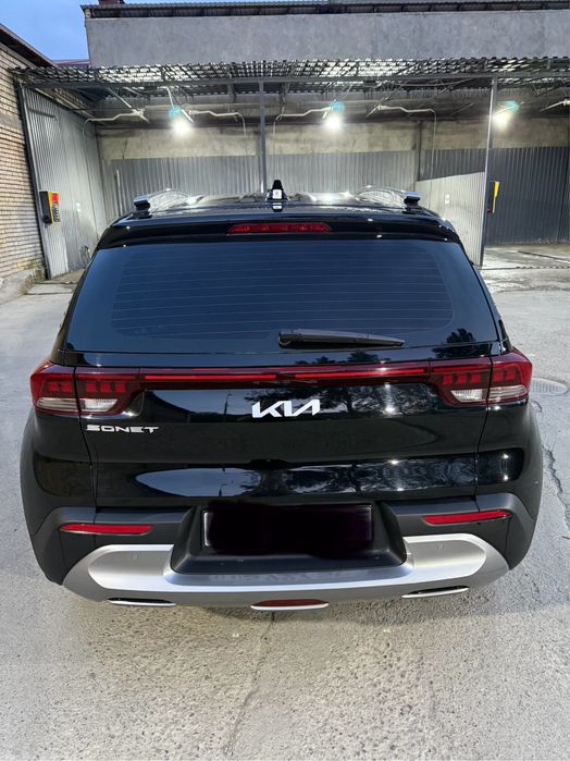 Kia sonet 3 pozitsiya(prestige) sotiladi