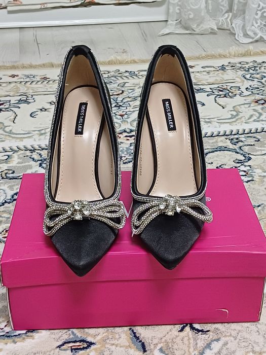 Продам новые туфли