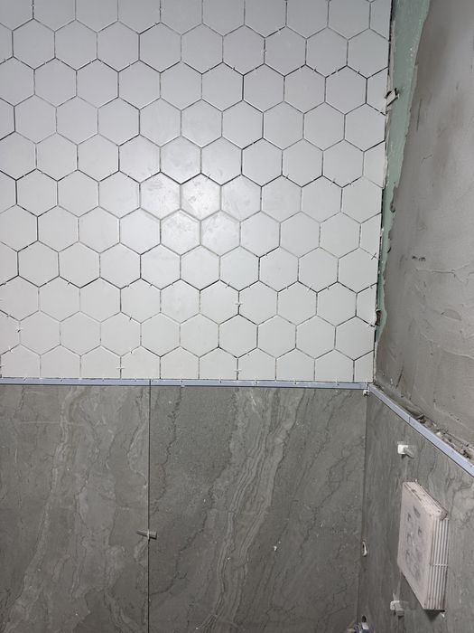 Кафель, штукатурка