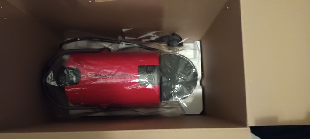 Aparat cafea cu pastile Nespresso inisia nou