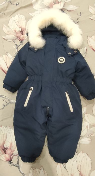 Продам детский зимний комбинезон