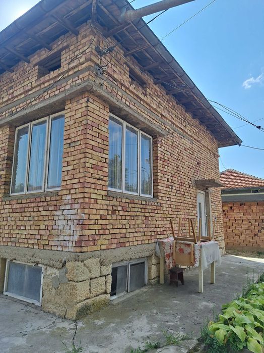 Продава се Къща в с. Ценово, Област Русе - 90 кв.м за 284 €/кв.м - Снимка #1