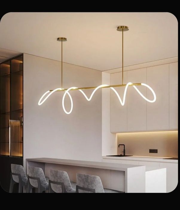 Продам люстру новую в упаковке