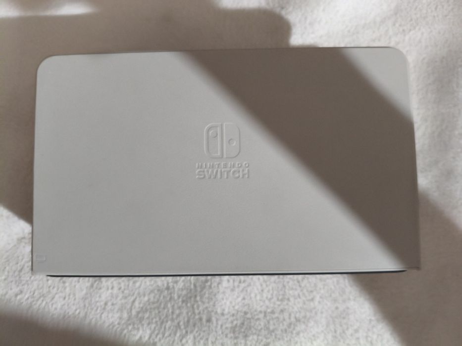 Продам Nintendo Switch OLED чипированный