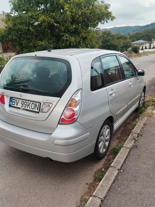 Vând Suzuki Liana 2006.benzina 1.6. Proprietar.