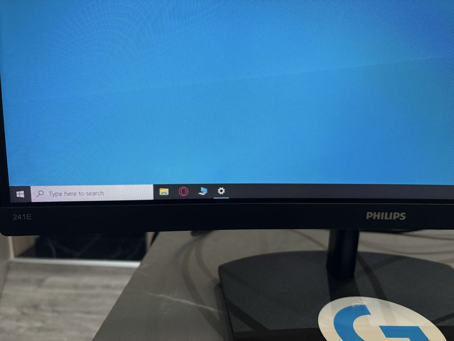 Пълен Gaming Setup – Ryzen 5 / RTX 3050 / 16GB / 2x 24”