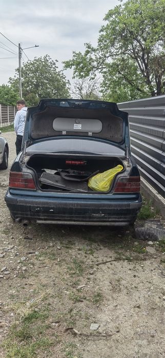 Vând BMW E36 Sedan