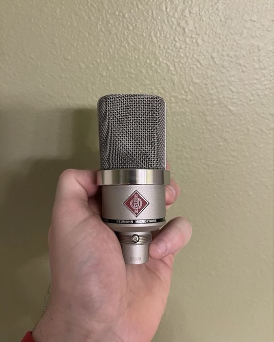 Микрофон Neumann tlm 102