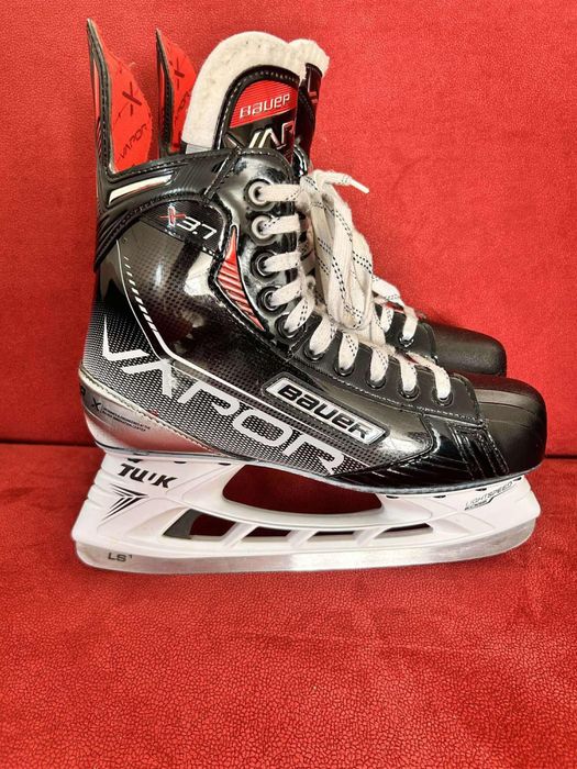 Vând patine Bauer X3.7, (41), Bauer X2.7, (31.5), căsti hockey copii