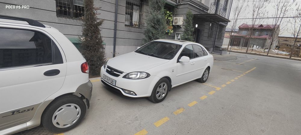 Jentira 3pazitsa elegant plus+Matiz best 2-moshina sotiladi.