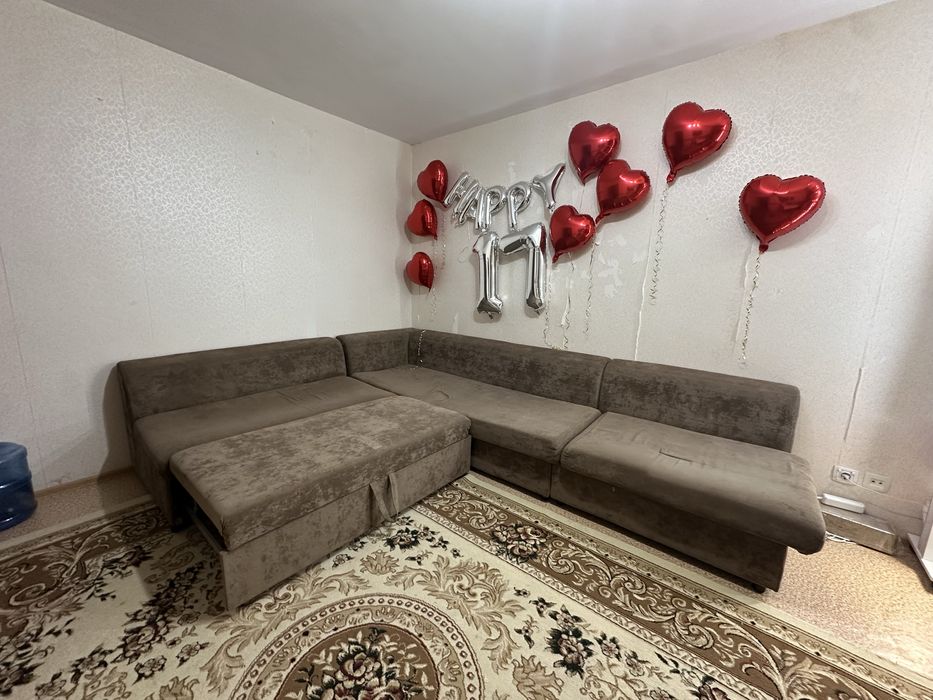 Продаю диван срочно