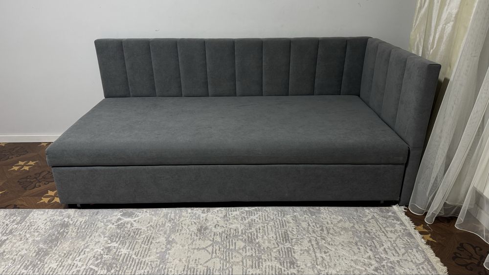 Продам детскую кровать (200/90)