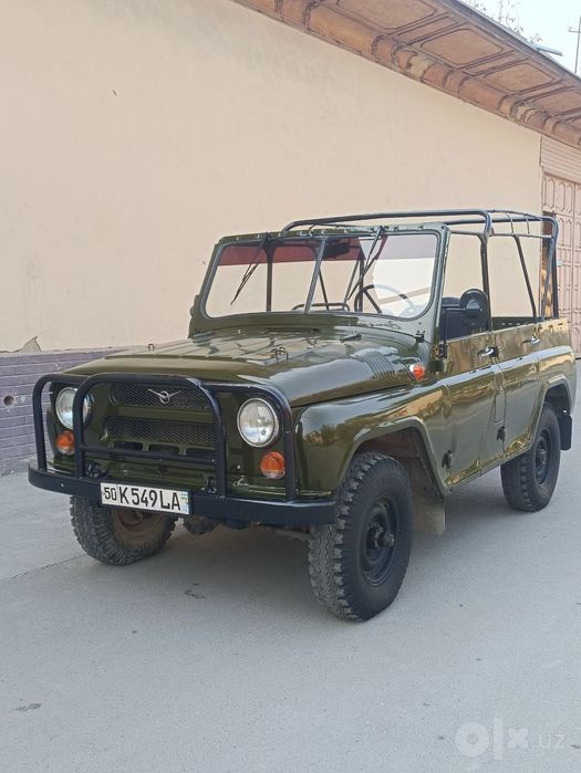 Uaz 469 sotiladi