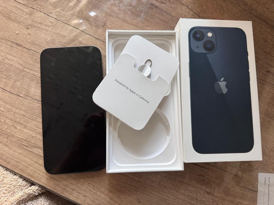 Продам Apple iphone 13